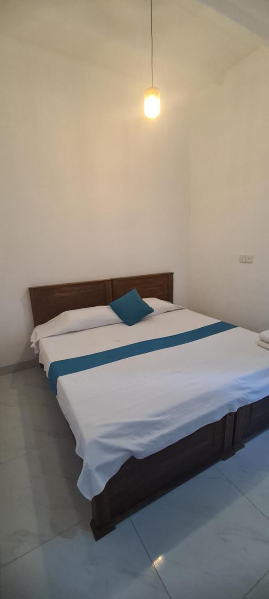 Ceylon Lodge - Airport Transit Hostel 尼甘布 外观 照片