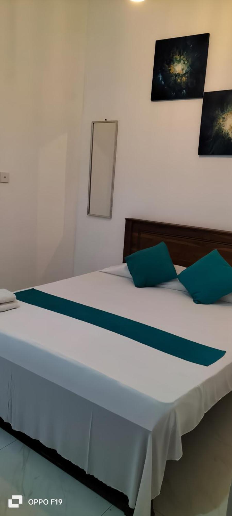 Ceylon Lodge - Airport Transit Hostel 尼甘布 外观 照片